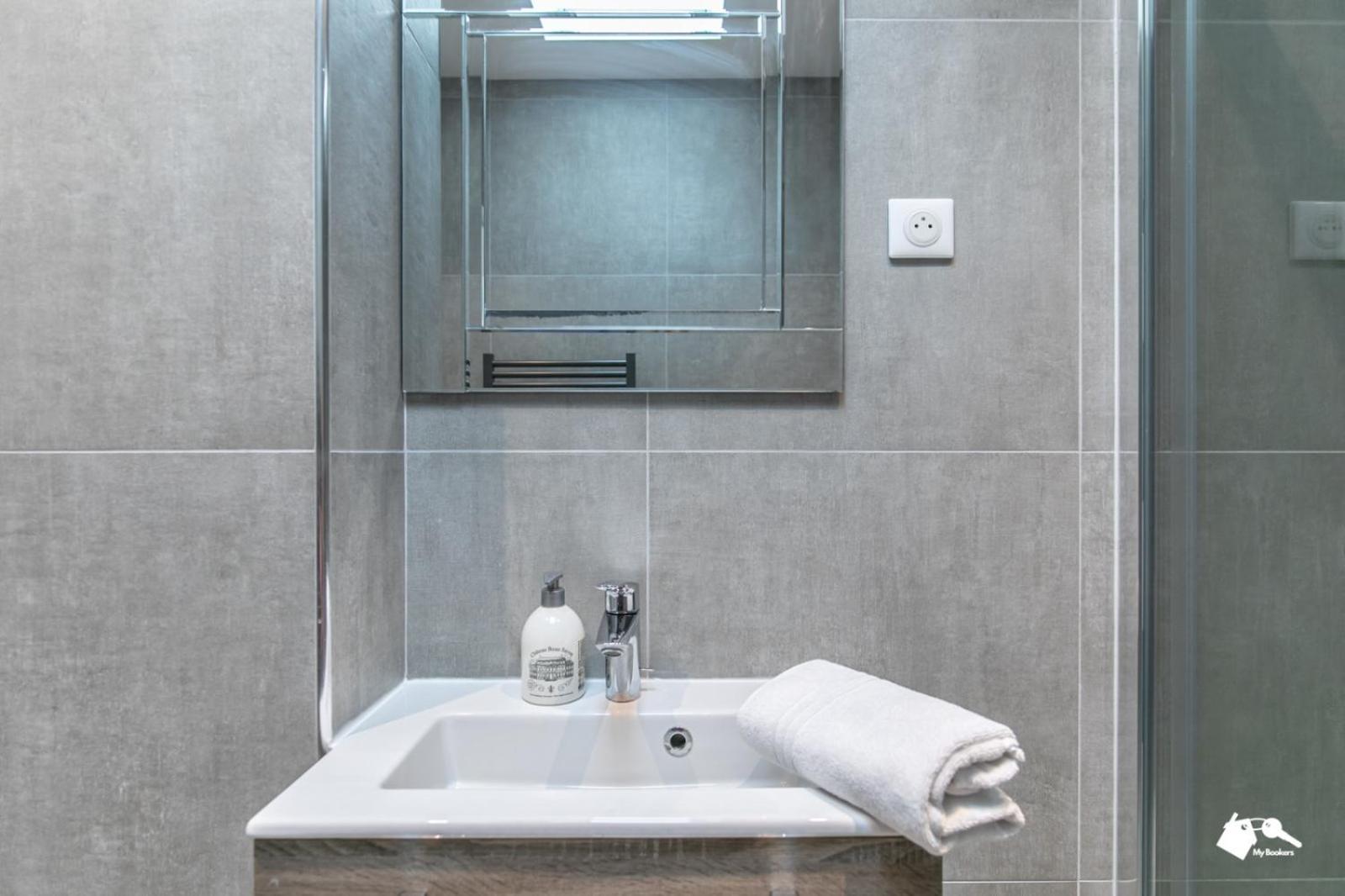 Apartment Mba Splendide Appart-montreuil 3-proche Vincennes *