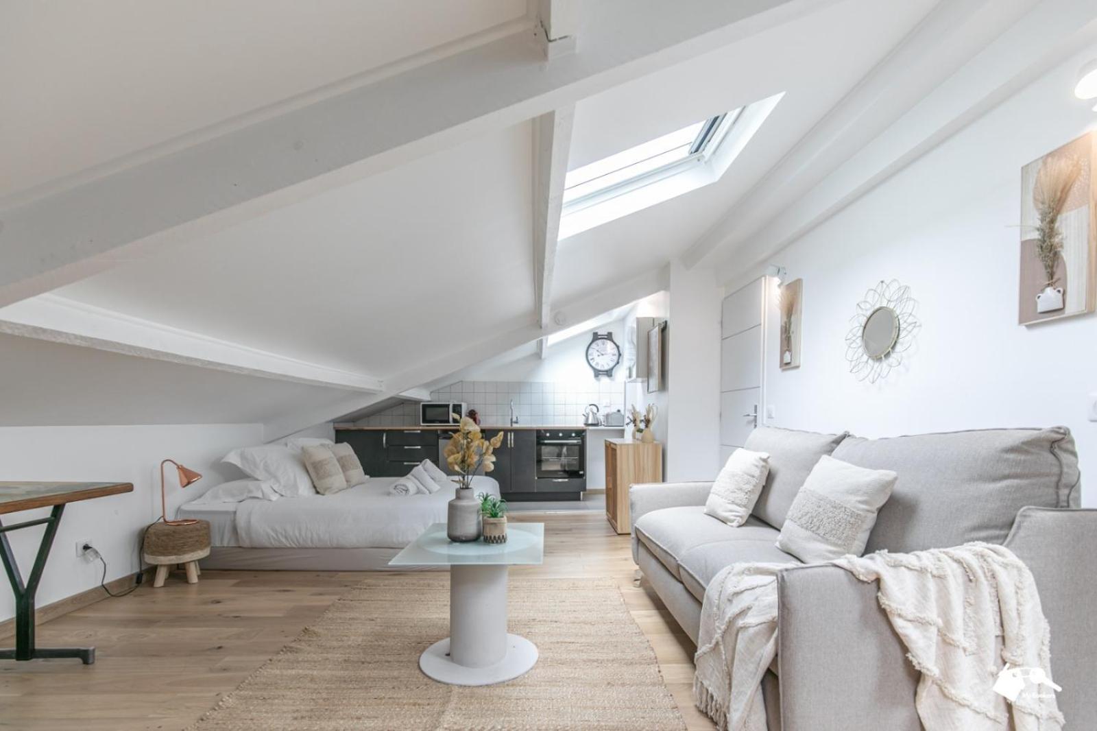 Mba Splendide Appart-montreuil 3-proche Vincennes *